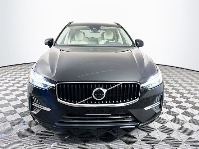 2022 Volvo XC60 Momentum