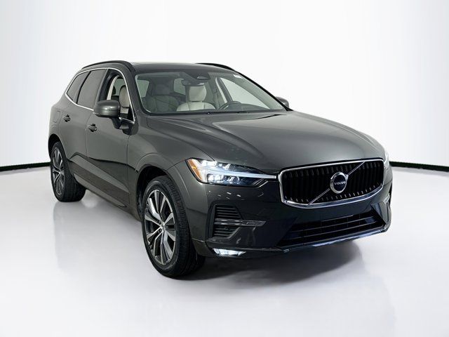 2022 Volvo XC60 Momentum