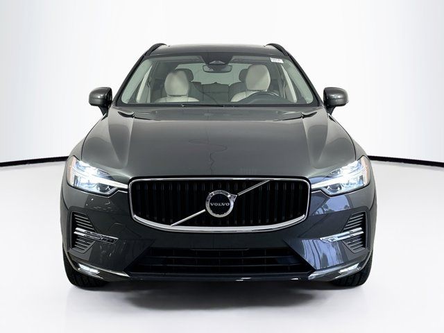 2022 Volvo XC60 Momentum