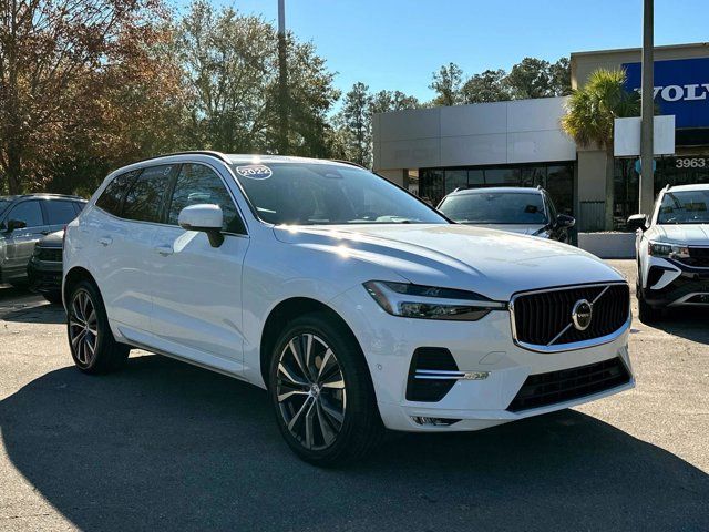 2022 Volvo XC60 Momentum