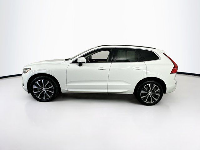 2022 Volvo XC60 Momentum