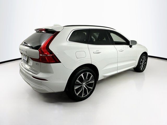 2022 Volvo XC60 Momentum