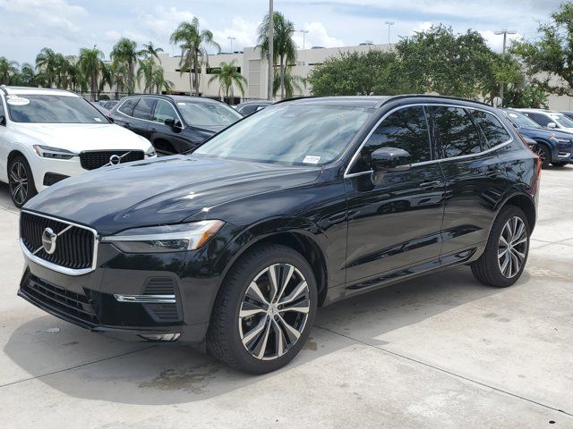 2022 Volvo XC60 Momentum