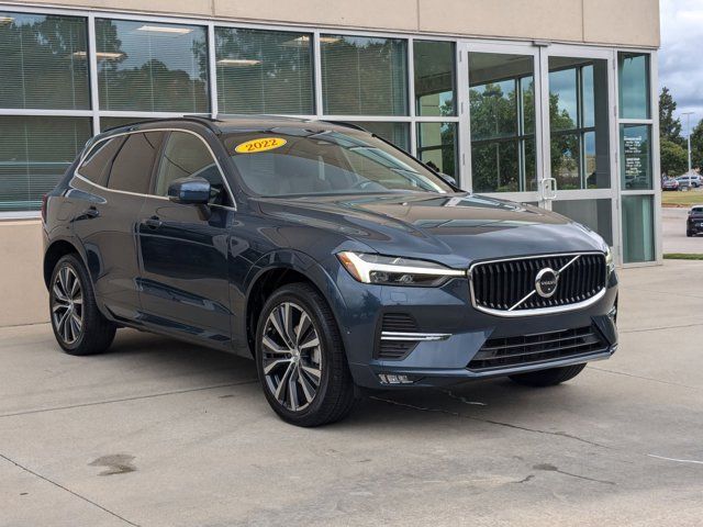 2022 Volvo XC60 Momentum