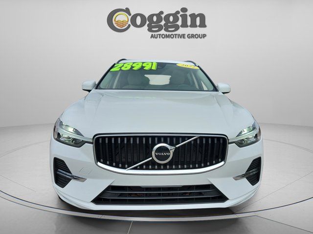 2022 Volvo XC60 Momentum