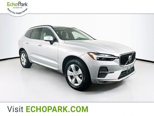 2022 Volvo XC60 Momentum