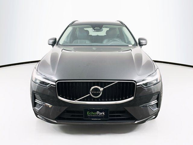 2022 Volvo XC60 Momentum