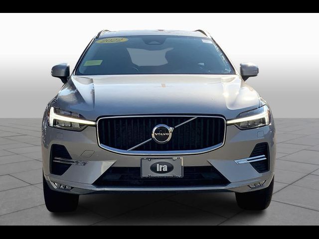 2022 Volvo XC60 Momentum