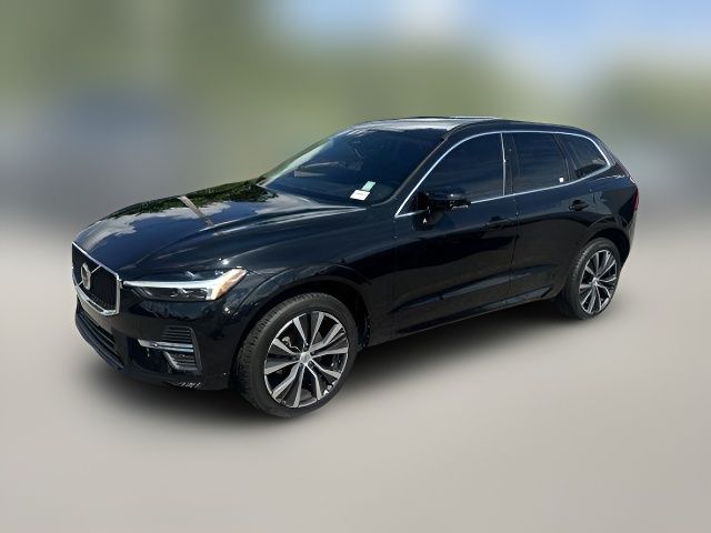 2022 Volvo XC60 Momentum