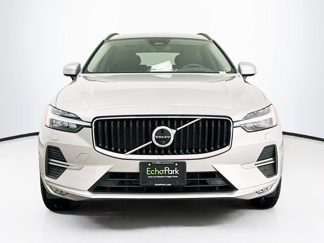 2022 Volvo XC60 Momentum