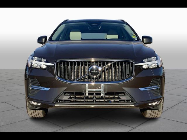 2022 Volvo XC60 Momentum