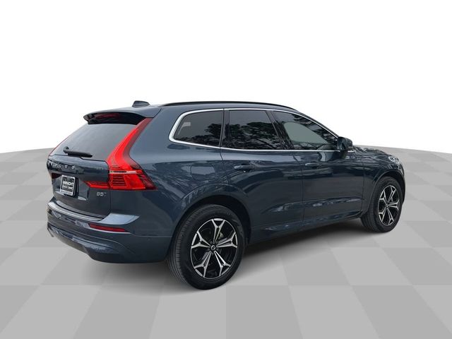 2022 Volvo XC60 Momentum