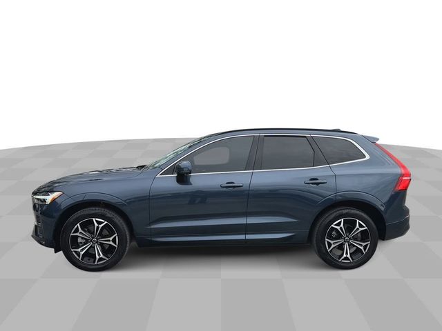 2022 Volvo XC60 Momentum