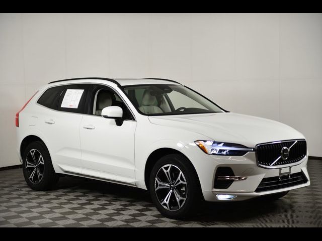 2022 Volvo XC60 Momentum