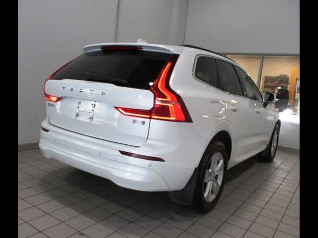 2022 Volvo XC60 Momentum