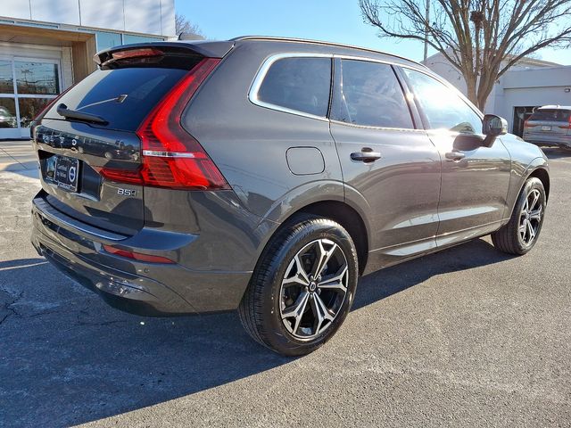 2022 Volvo XC60 Momentum