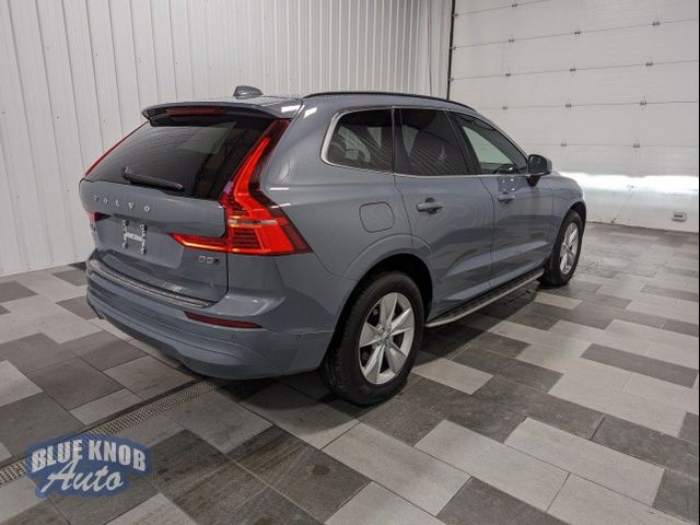 2022 Volvo XC60 Momentum