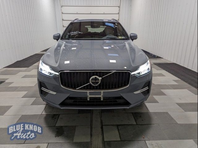 2022 Volvo XC60 Momentum