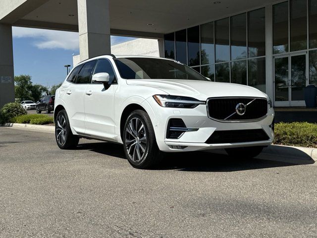 2022 Volvo XC60 Momentum