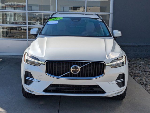 2022 Volvo XC60 Momentum