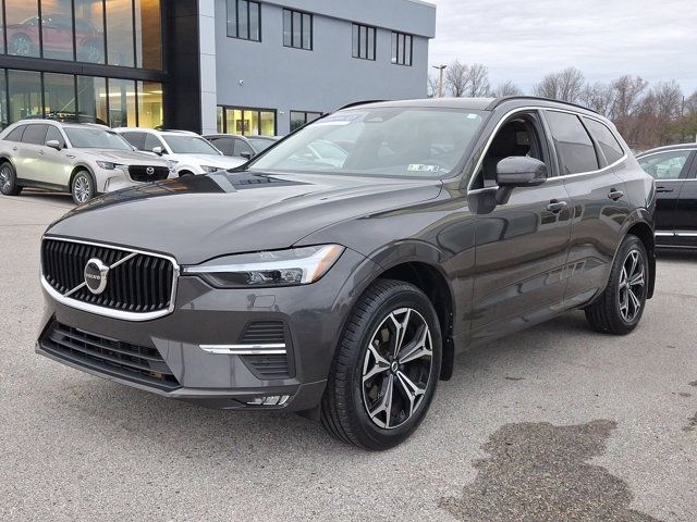 2022 Volvo XC60 Momentum