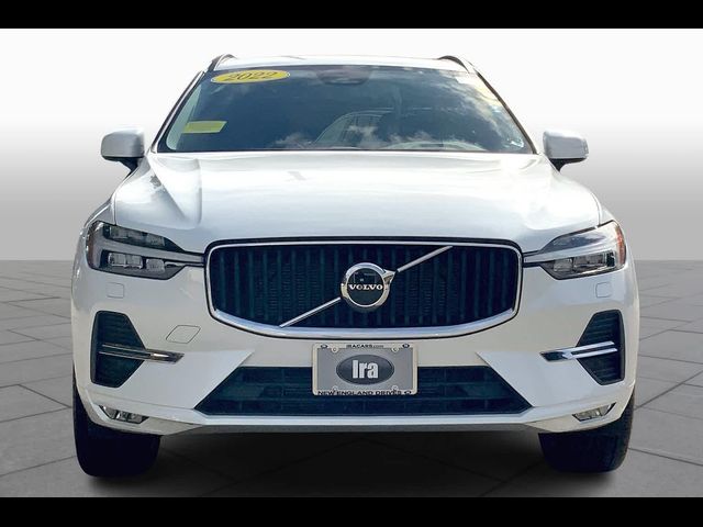 2022 Volvo XC60 Momentum