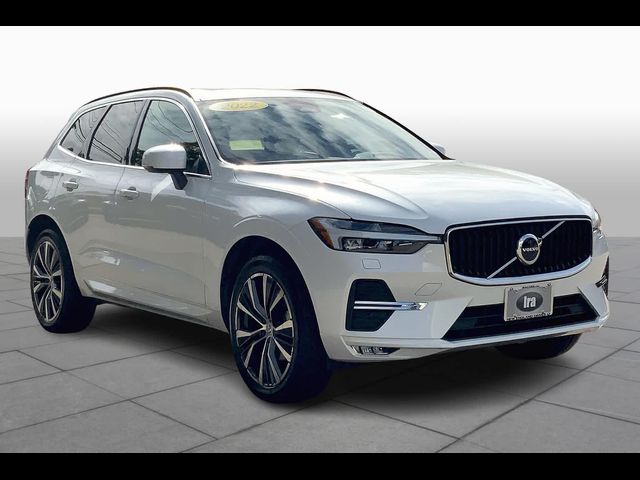 2022 Volvo XC60 Momentum