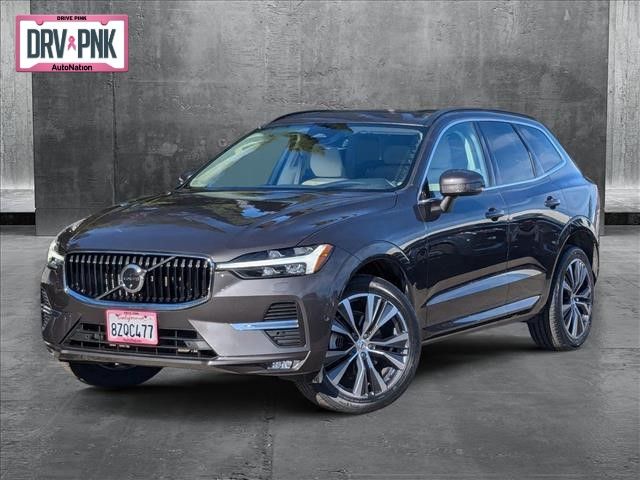 2022 Volvo XC60 Momentum