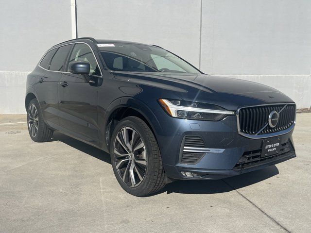 2022 Volvo XC60 Momentum