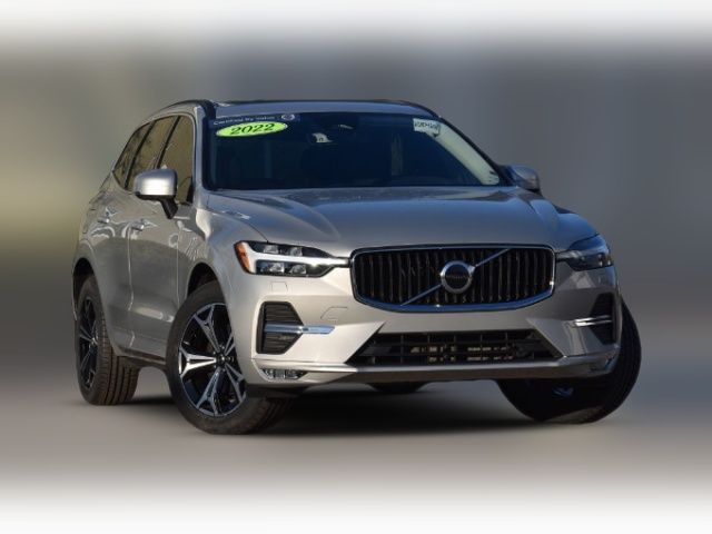 2022 Volvo XC60 Momentum