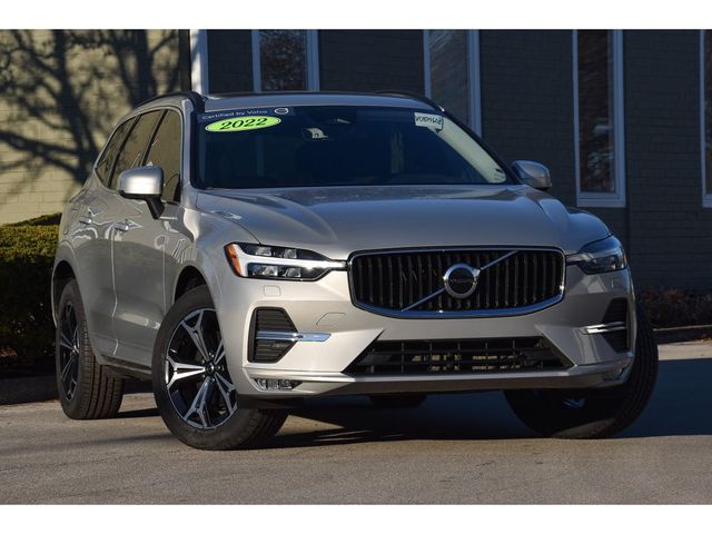 2022 Volvo XC60 Momentum