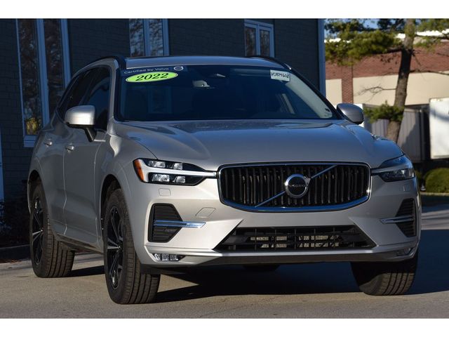 2022 Volvo XC60 Momentum