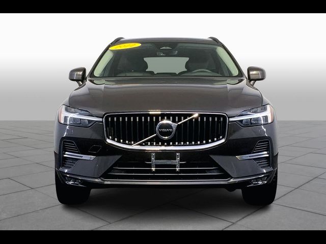 2022 Volvo XC60 Momentum