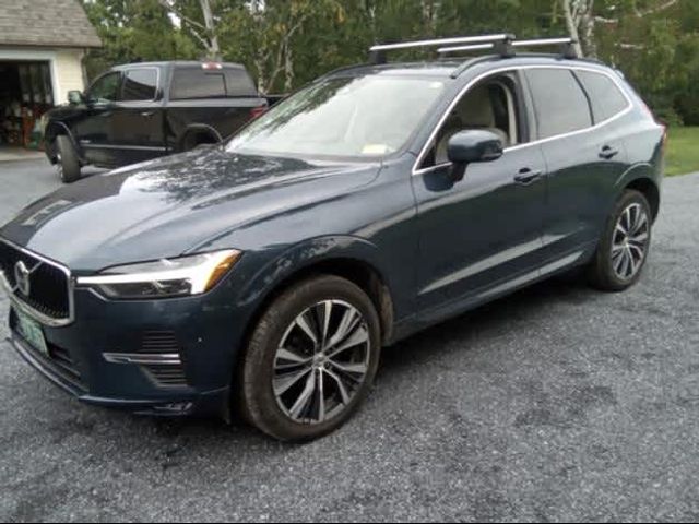 2022 Volvo XC60 Momentum