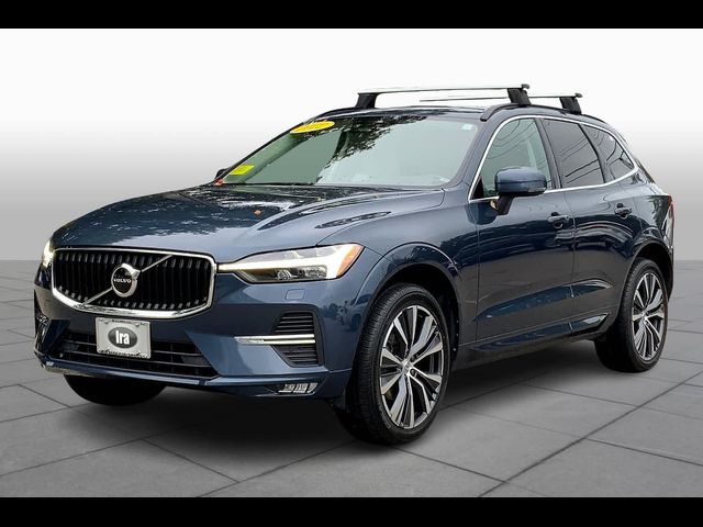 2022 Volvo XC60 Momentum