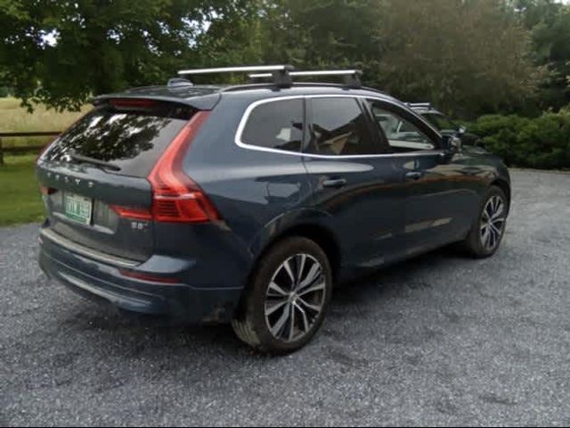 2022 Volvo XC60 Momentum