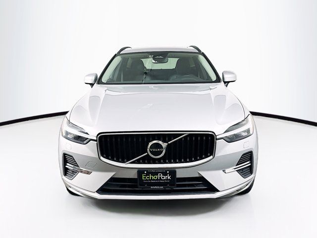 2022 Volvo XC60 Momentum