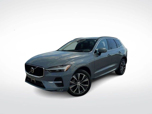 2022 Volvo XC60 Momentum