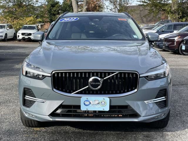 2022 Volvo XC60 Momentum