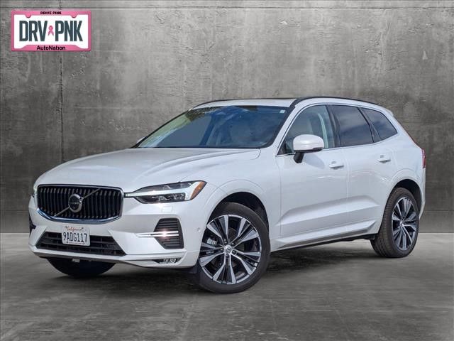 2022 Volvo XC60 Momentum