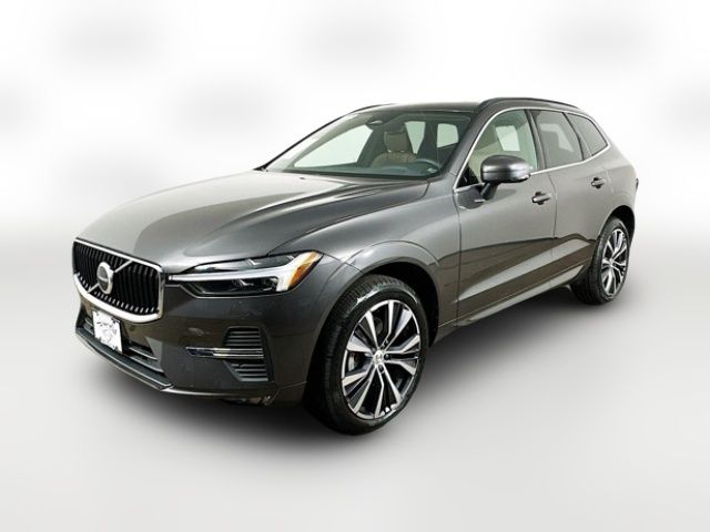 2022 Volvo XC60 Momentum