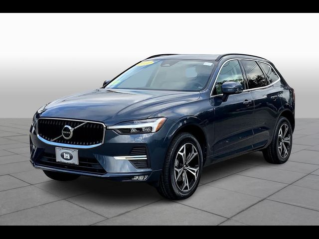 2022 Volvo XC60 Momentum