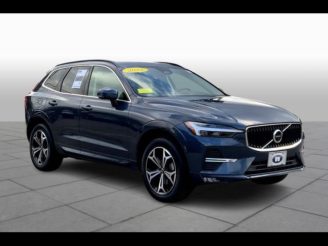 2022 Volvo XC60 Momentum