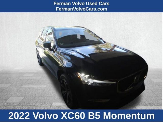 2022 Volvo XC60 Momentum