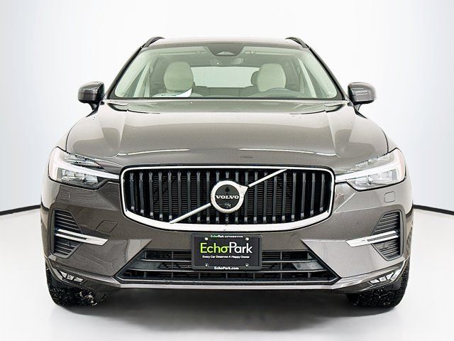 2022 Volvo XC60 Momentum