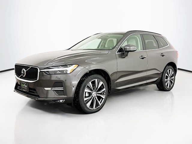 2022 Volvo XC60 Momentum