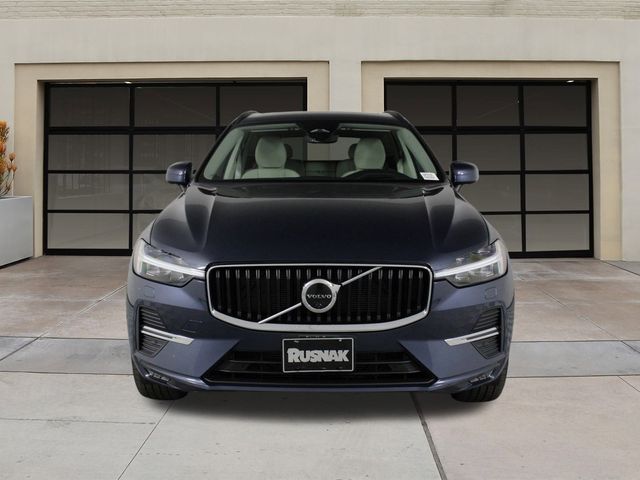 2022 Volvo XC60 Momentum