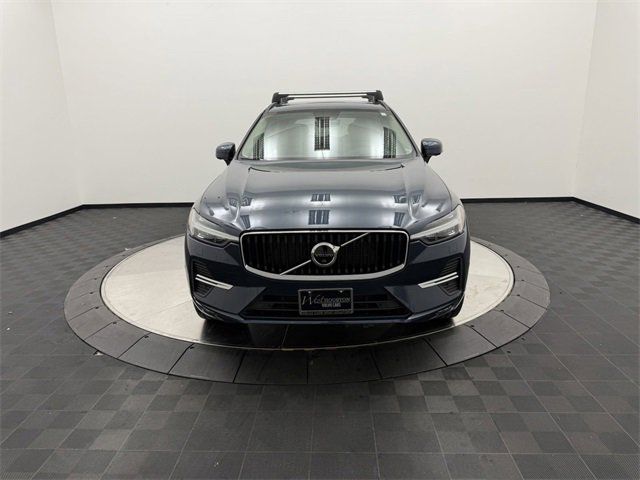 2022 Volvo XC60 Momentum