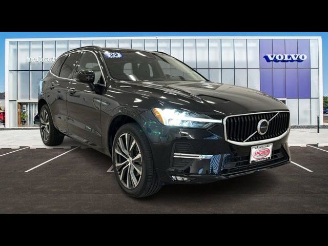 2022 Volvo XC60 Momentum