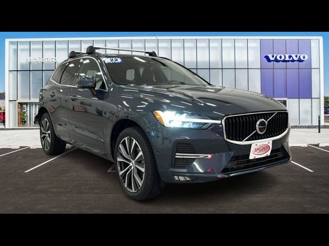 2022 Volvo XC60 Momentum